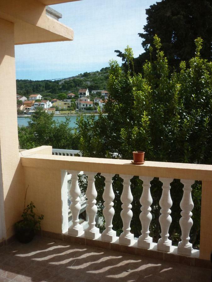 Apartman Tisno Exterior foto